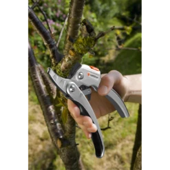 Comfort Hefboomsnoeischaar SmartCut - Gardena -Buitentuin Winkel comfort hefboomsnoeischaar smartcut gardena 3 7