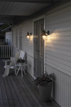 Konstsmide Napoli 230V Wandlamp Neerwaarts 30.5cm E27, Max 60W 6 Konstsmide Napoli 230V Wandlamp Neerwaarts 30.5cm E27, Max 60W -Buitentuin Winkel napoli 230v wandlamp neerwaarts 305cm e27 max 60w netstroom 2